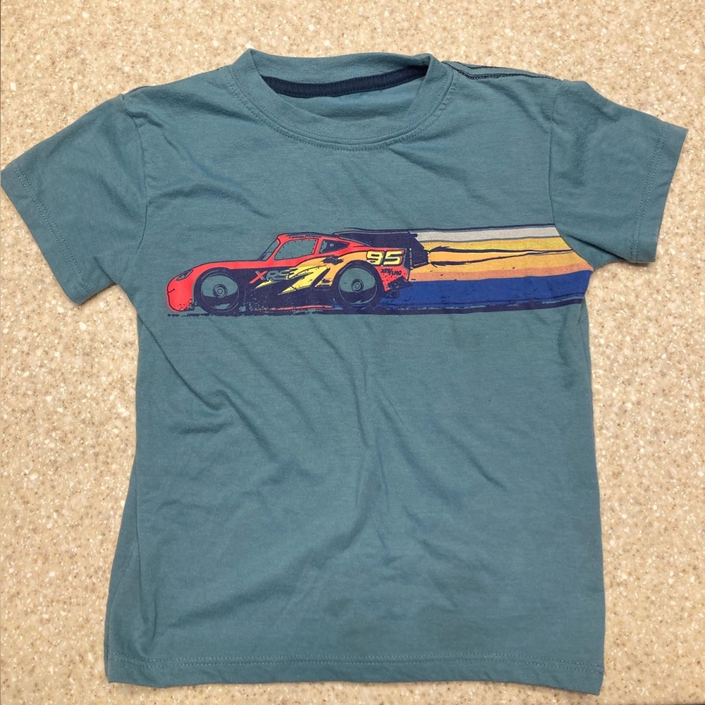 Disney Lightning McQueen shirt 4T toddler boys